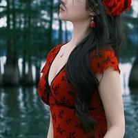 💖#instunning欧美复古深v领红色连衣裙女#，绝美复古红，散发优雅气质✨