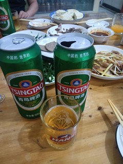 看欧洲杯，喝青岛经典，