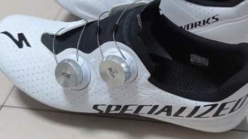 SPECIALIZED闪电 S-WORKS TORCH骑行锁鞋：速度与激情的完美结合