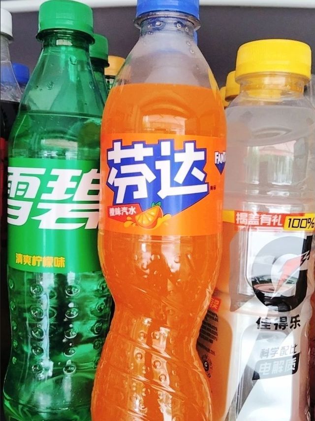 看球的吃喝日常，汽水可乐伴我看球