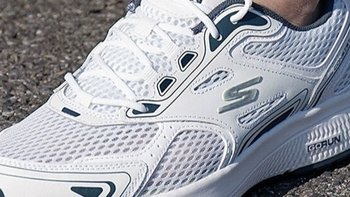 斯凯奇网面休闲鞋跑步鞋：轻盈舒适，畅享运动新体验