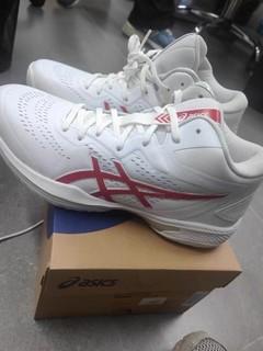 Asics GELHOOP V15篮球鞋