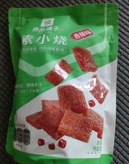 🎉🎉良品铺子素小烧大刀素肉，带你重温儿时的麻辣记忆！🌶️