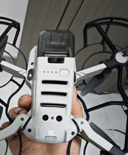 大疆DJI Mini 4K无人机：迷你航拍新体验，高清画质触手可及