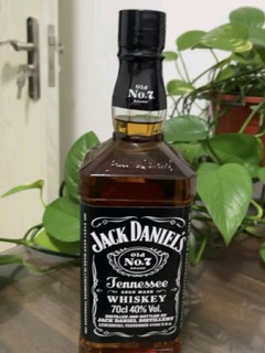 杰克丹尼（Jack Daniels） 美国 田纳西州 调和型 威士忌 进口洋酒 700ml 无盒 