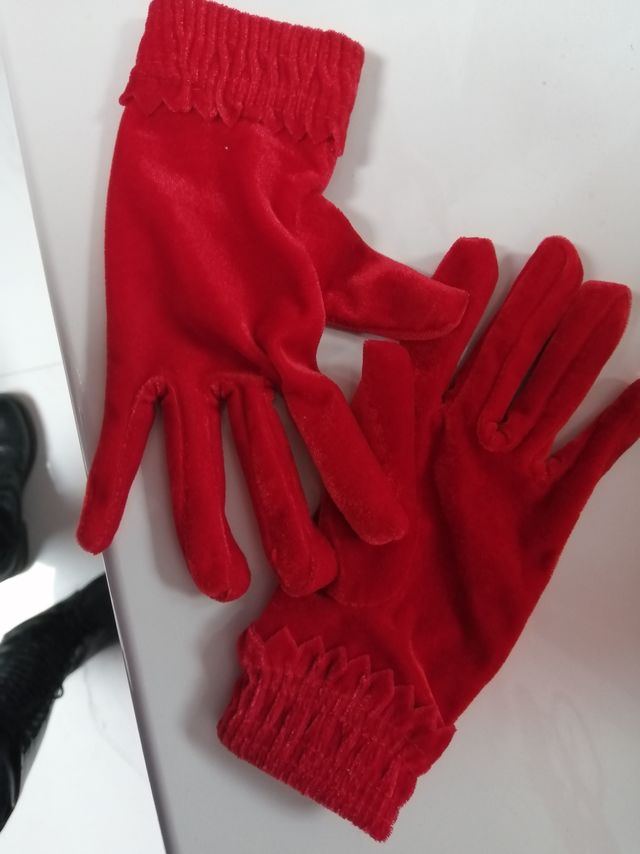 结婚用的红色手套