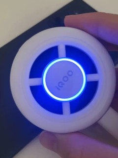 iQOO磁吸散热器