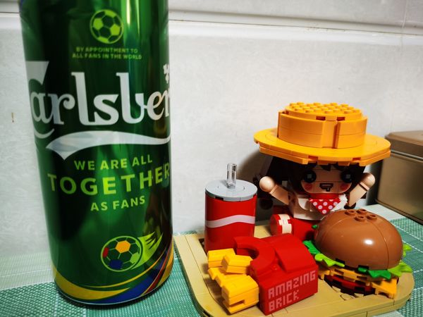 两块钱一听的嘉士伯特醇行不行