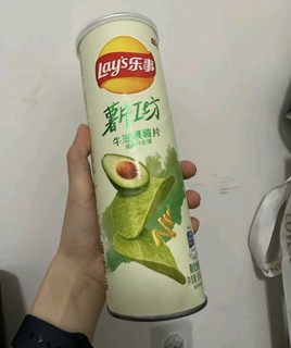 乐事（Lay's）薯片工坊 牛油果薯片 清甜芥末味104克 休闲零食