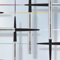 PIARA佩冉眼线胶笔是一款备受好评的眼线产品