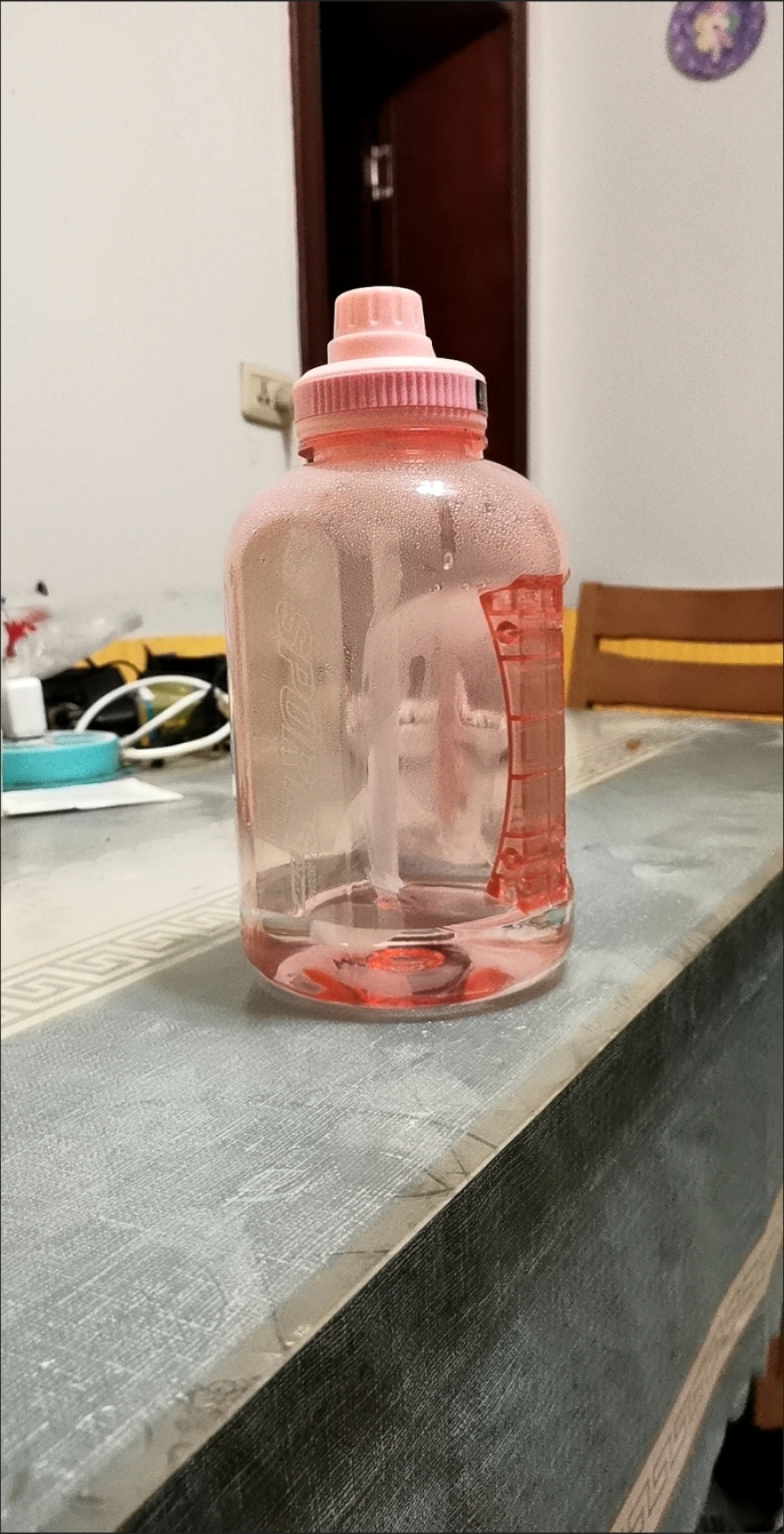 吨吨喝水就要用特步吨吨桶