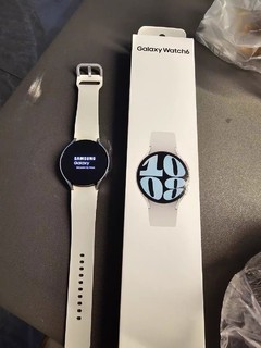 三星 Galaxy Watch6 智能手表令人称赞。