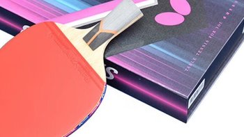 蝴蝶8星级801芳碳进攻型乒乓球拍——专业与美感的完美结合