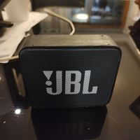 小巧精致的JBL GO2