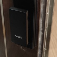 按了两把voc新出的k5pro，用了半个多月，还不错。