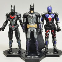 《蝙蝠侠-阿卡姆骑士》拼装模型