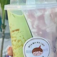 奶茶也开始流行“鸳鸯锅”！双拼奶茶成了新网红？