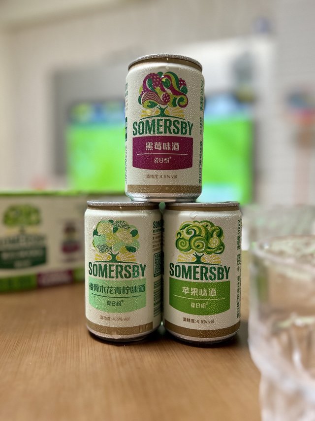 激情与清爽的碰撞，夏日纷邀你共享“欧洲杯”足球盛宴