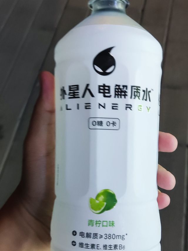 外星人电解质水青柠口味900ml