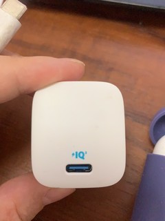 Anker 安克 20W充电器，你的电量守护者！