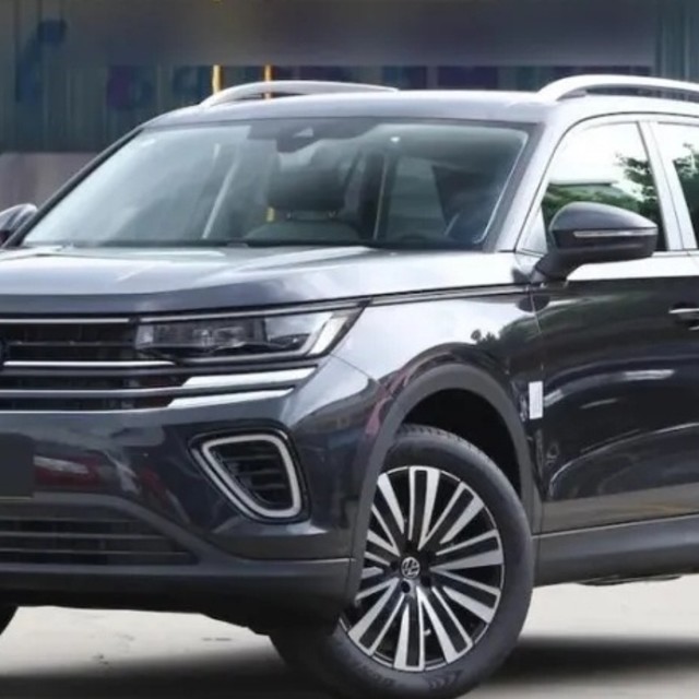 大众直接官降，24万能买旗舰SUV，标配2.0T+大5座