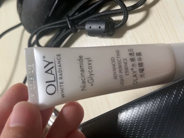 OLAY淡斑小白瓶