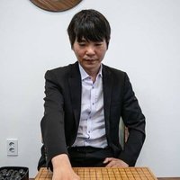 被alphaGo击败的李世石，用了8年的时间重建崩塌的世界