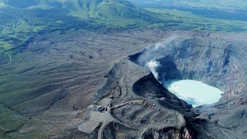 廉价装备也能打，世界最大活火山：阿苏山の徒步穿什么？