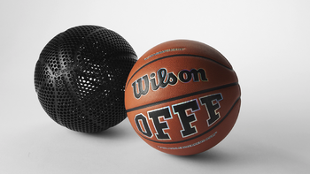 Off-White™ 与 Wilson® 合力推出联名篮球，再现3D打印技术！