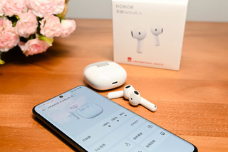 发一点荣耀Earbuds A的开箱照片。