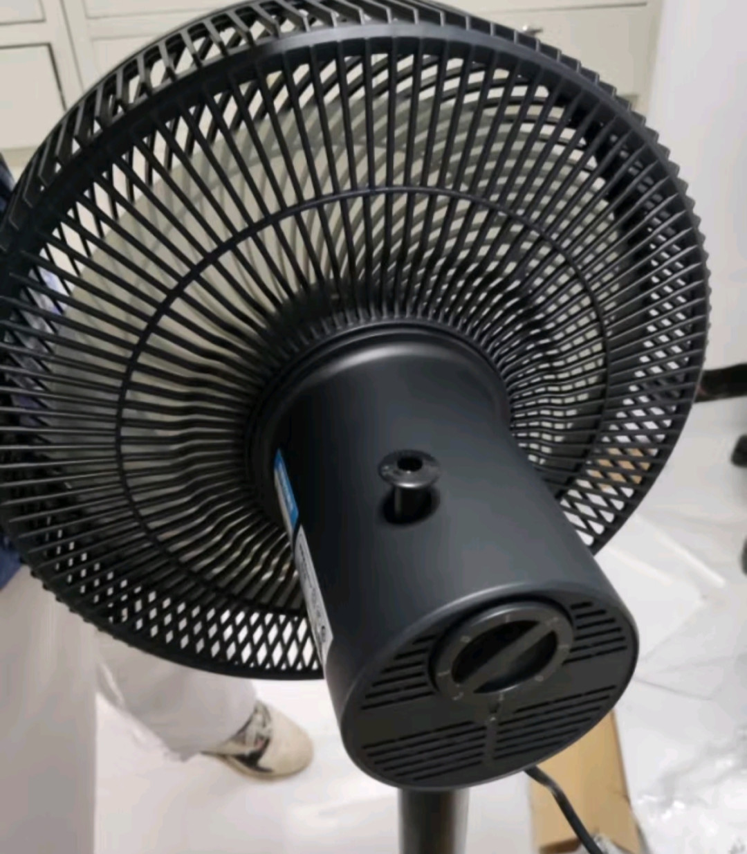 电风扇家用7叶柔风落地扇立式台地两用大风量节能