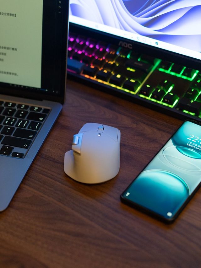 只要百元出头，这款鼠标拿来办公太好用啦！