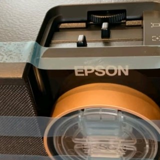 爱普生（EPSON）CH-TW6280T家用投影仪 4K专业家庭影院智能投影仪（±60%镜头位移 1.62倍光学变焦）