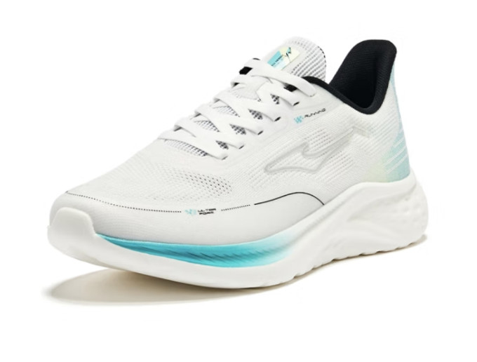 鸿星尔克惊蛰25跑鞋