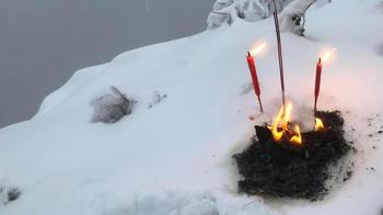 老话：“雨浇棺，人财疏，雪落坟，出贵人”，什么意思？有道理吗