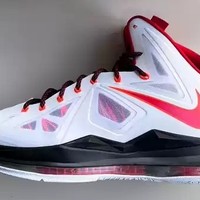 球场上的王者风范：Nike LeBron 10白红配色篮球鞋