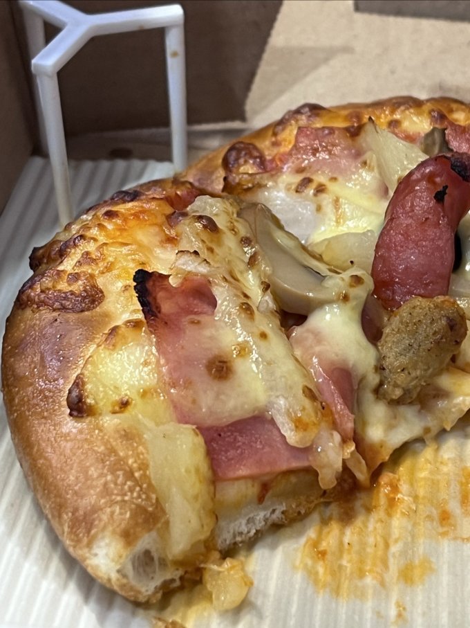 我知道这是高热量,但真的很好吃啊,必胜客披萨