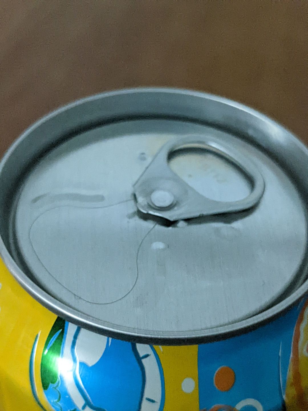 易拉罐的拉环设计成这样感觉非常不好