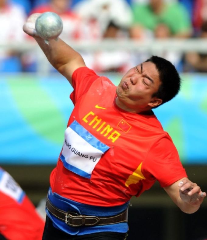 铅球运动发展过程