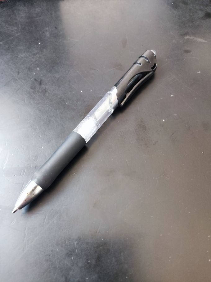 经典的k35按动中性笔