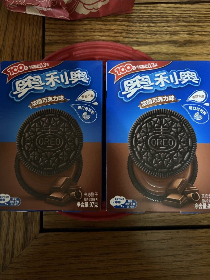 给宿舍里放点小零食哦奥利奥浓醇巧克力味饼干