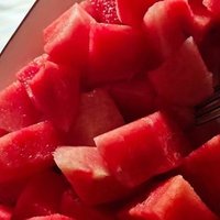 甜甜的西瓜，来一口。幸福感满满的爆棚🍉