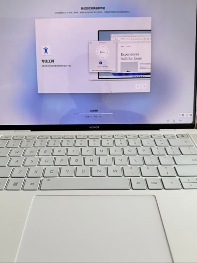 1kg超轻薄！荣耀MagicBook Art 14笔记本开学首选
