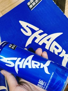 泰国进口SHARK爆能鲨克饮料，能量满满的运动必备！