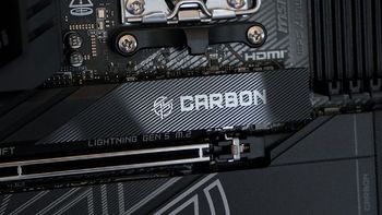 微星MPG X870E CARBON WIFI开箱  锐龙9000的最佳拍档？