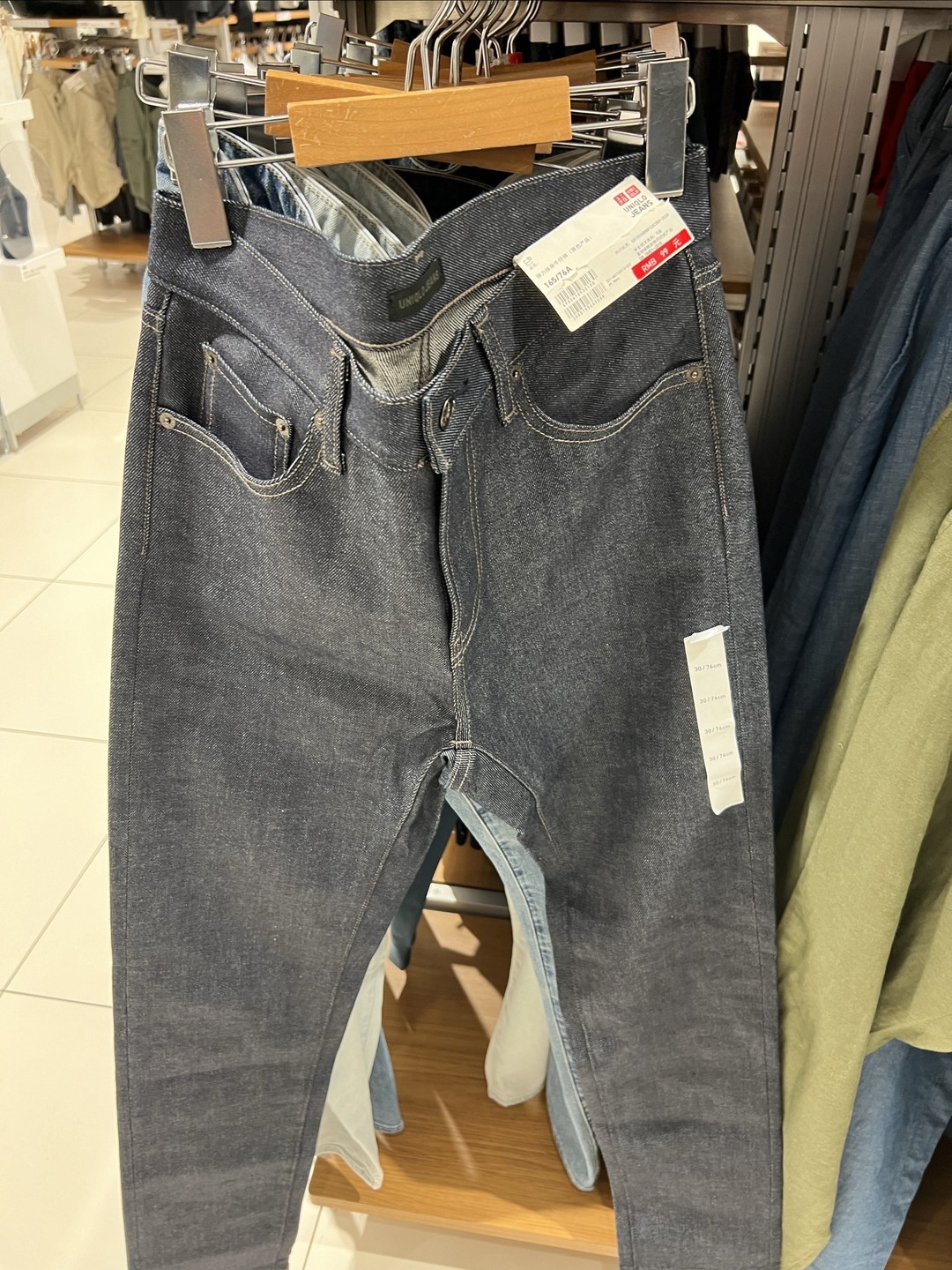 uniqlo jeans图片