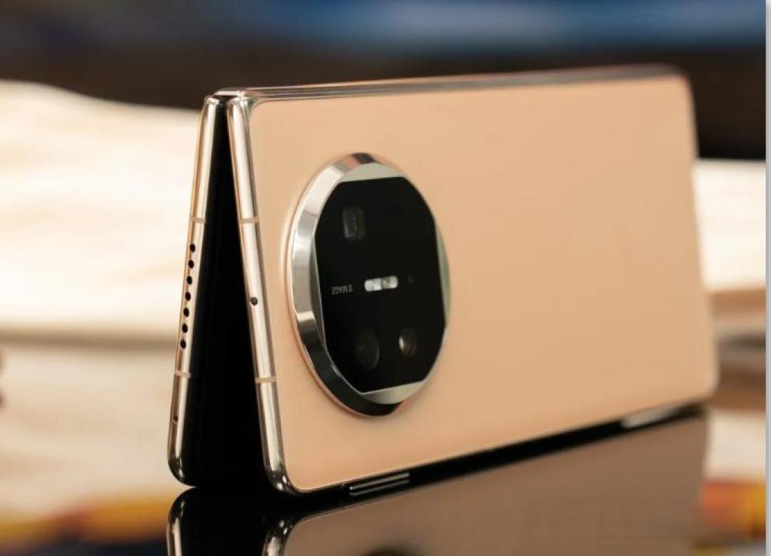 宜安科技：折叠屏铰链已应用于多款终端产品