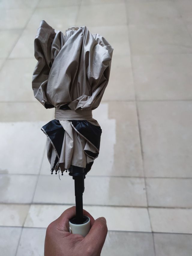 3把自动雨伞的教训！