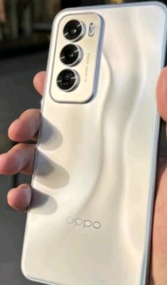 OPPO Reno12 超美小直屏 安卓Live图 天玑旗舰芯 12GB+256GB 千禧银 游戏智能 AI影像 学生5G拍照手机