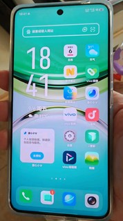 vivo Y300 Pro 8GB+256GB 金镶玉 6500mAh超薄蓝海电池 全等深微四曲屏 SGS五星抗摔认证 AI 拍照 手机